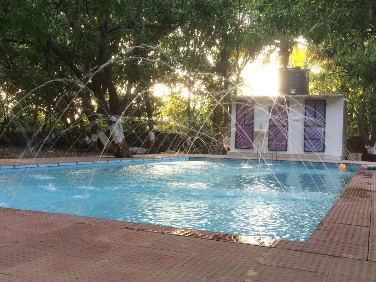 The Wilds Villa Gir Jungle Stay With Swimming Pool Sasan Gir Exterior foto